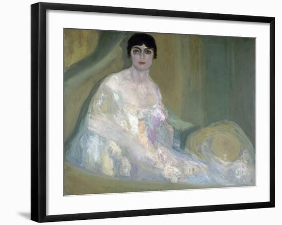 Mujer En Un Palco-Hermenegildo Anglada Camarasa-Framed Giclee Print