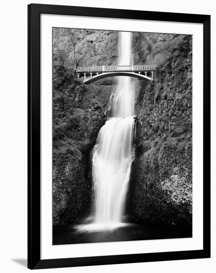 Multnomah Falls, Colombia River Gorge, Oregon 92-Monte Nagler-Framed Photographic Print