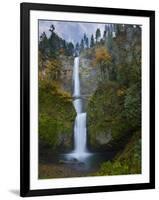 Multnomah Falls, Columbia Gorge, Oregon, USA-Gary Luhm-Framed Photographic Print