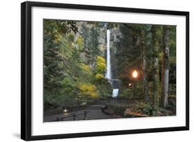 Multnomah Falls, Columbia River Gorge, Oregon, USA-Jaynes Gallery-Framed Photographic Print