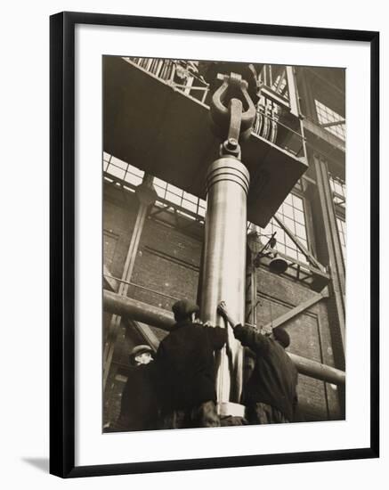 Munitions Factory WWII-Robert Hunt-Framed Photographic Print