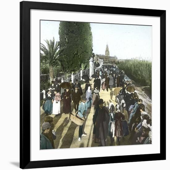 Murcie (Spain), the Paseo Del Malecon, Circa 1885-1890-Leon, Levy et Fils-Framed Photographic Print