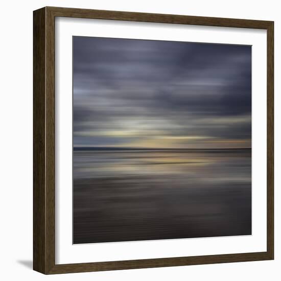 Muse-Doug Chinnery-Framed Photographic Print