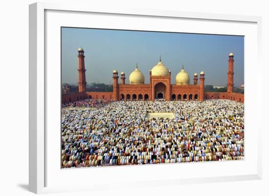 Muslim Gathering for Eid Prayers at Badshahi Masjid, Lahore, Pakistan-Yasir Nisar-Framed Photographic Print