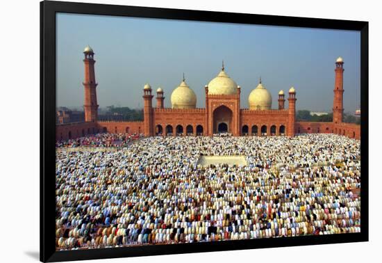 Muslim Gathering for Eid Prayers at Badshahi Masjid, Lahore, Pakistan-Yasir Nisar-Framed Photographic Print