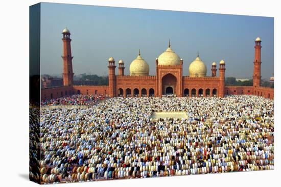 Muslim Gathering for Eid Prayers at Badshahi Masjid, Lahore, Pakistan-Yasir Nisar-Stretched Canvas
