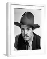 MY DARLING CLEMENTINE, 1946 directed by JOHN FORD Henry Fonda (b/w photo)-null-Framed Photo