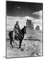 MY DARLING CLEMENTINE, 1946 directed by JOHN FORD Heny Fonda (b/w photo)-null-Mounted Photo