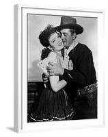 MY DARLING CLEMENTINE, 1946 directed by JOHN FORD Linda Darnell and Victor Mature (b/w photo)-null-Framed Photo