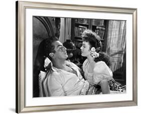 MY DARLING CLEMENTINE, 1946 directed by JOHN FORD Victor Mature and Linda Darnell (b/w photo)-null-Framed Photo