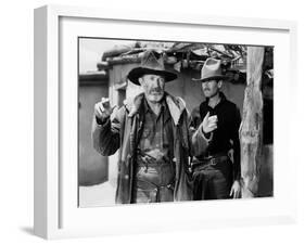 MY DARLING CLEMENTINE, 1946 directed by JOHN FORD Walter Brennan and Heny Fonda (b/w photo)-null-Framed Photo