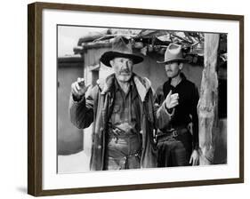 MY DARLING CLEMENTINE, 1946 directed by JOHN FORD Walter Brennan and Heny Fonda (b/w photo)-null-Framed Photo