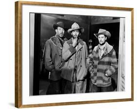 MY DARLING CLEMENTINE, 1946 directed by JOHN FORD Ward Bond, Henry Fonda and Tim Holt (b/w photo)-null-Framed Photo