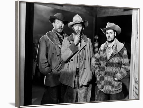 MY DARLING CLEMENTINE, 1946 directed by JOHN FORD Ward Bond, Henry Fonda and Tim Holt (b/w photo)-null-Framed Photo