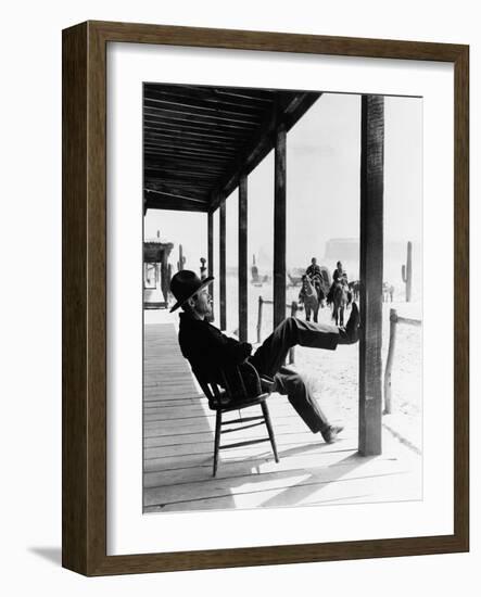 My Darling Clementine, Henry Fonda As Wyatt Earp, 1946-null-Framed Photo