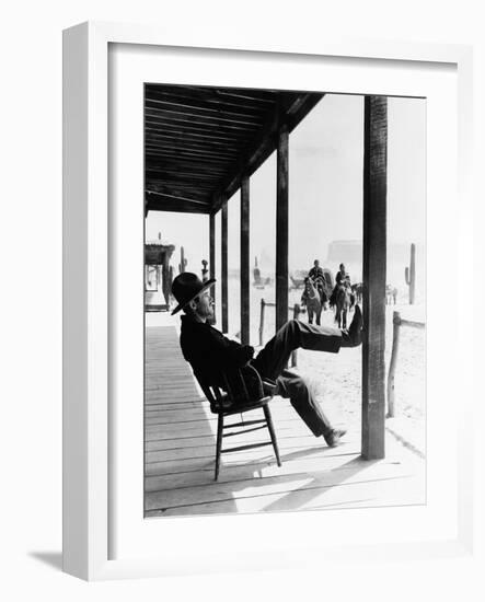 My Darling Clementine, Henry Fonda As Wyatt Earp, 1946-null-Framed Photo