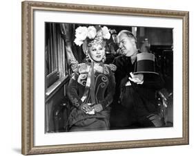 My Little Chickadee, Mae West, W.C. Fields, 1940-null-Framed Photo