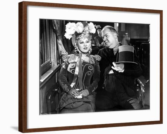 My Little Chickadee, Mae West, W.C. Fields, 1940-null-Framed Photo