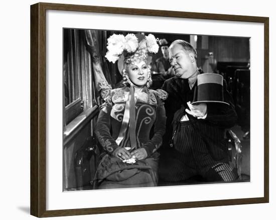 My Little Chickadee, Mae West, W.C. Fields, 1940-null-Framed Photo