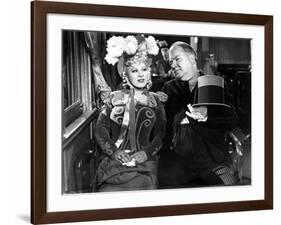 My Little Chickadee, Mae West, W.C. Fields, 1940-null-Framed Photo