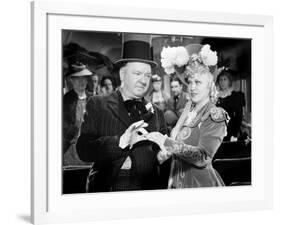 My Little Chickadee, W.C. Fields, Mae West, 1940-null-Framed Photo