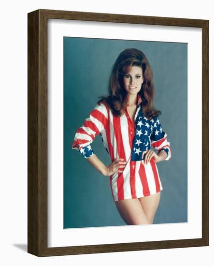 Myra Breckinridge De Michaelsarne Avec Raquel Welch, 1970-null-Framed Photo