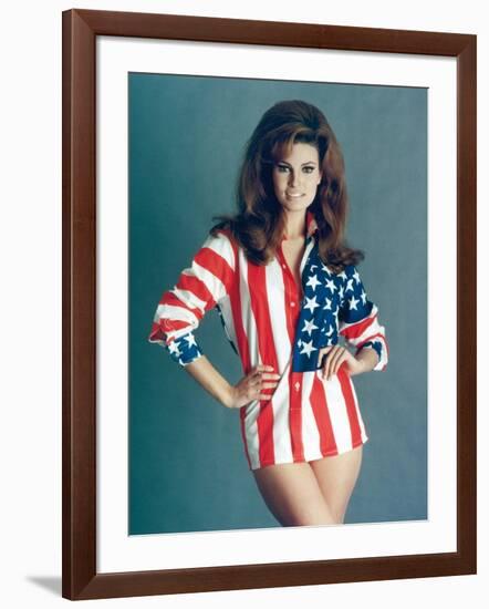 Myra Breckinridge De Michaelsarne Avec Raquel Welch, 1970-null-Framed Photo