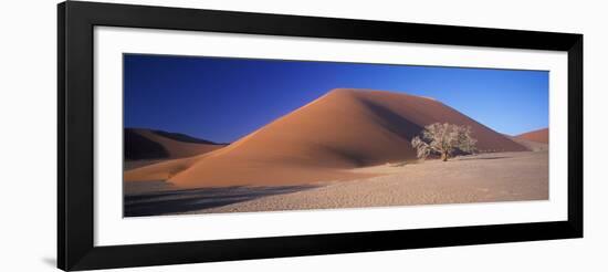 Namibia (S) Dune 45 on the road to Sossus Vlei, Tsauchab River Valley - Namib Desert, Namibia-David Hosking-Framed Photographic Print