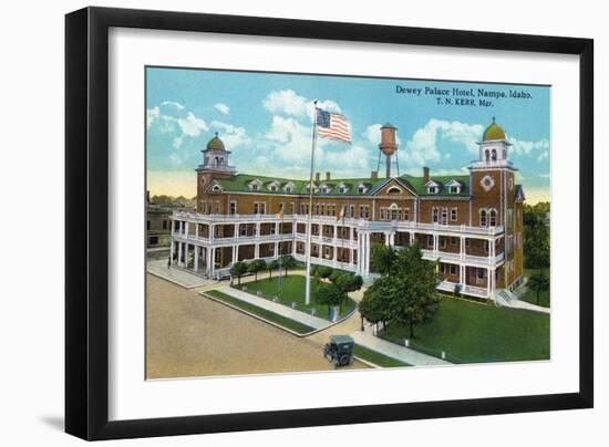 Nampa, Idaho - Exterior View of the Dewey Palace Hotel, c.1926-Lantern Press-Framed Art Print