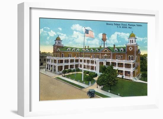 Nampa, Idaho - Exterior View of the Dewey Palace Hotel, c.1926-Lantern Press-Framed Art Print