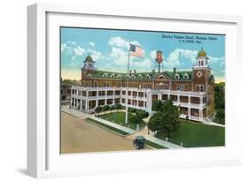 Nampa, Idaho - Exterior View of the Dewey Palace Hotel, c.1926-Lantern Press-Framed Art Print