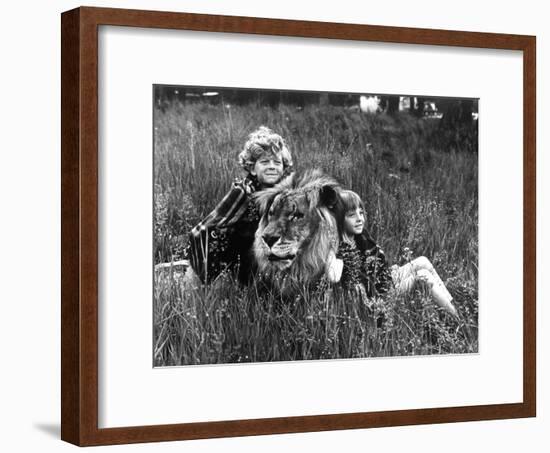 Napoleon and Samantha Avec Johnny Whitaker Et Jodie Foster 1972-null-Framed Photo