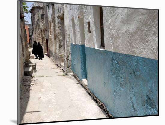 Narrow Alley With Moslem Women, Old Town, Lamu Island, Kenya, East Africa, Africa-null-Mounted Photographic Print