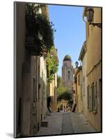 Narrow Back Street, St. Tropez, Var, Provence, Cote D'Azur, France, Europe-Peter Richardson-Mounted Photographic Print