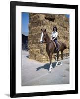 NATIONAL VELVET, 1944 directed by CLARENCE BROWN Elizabeth Taylor (photo)-null-Framed Photo