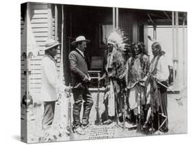 Native Americans Talking to American Military Personnel-Science Source-Stretched Canvas