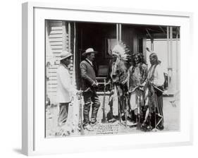 Native Americans Talking to American Military Personnel-Science Source-Framed Giclee Print