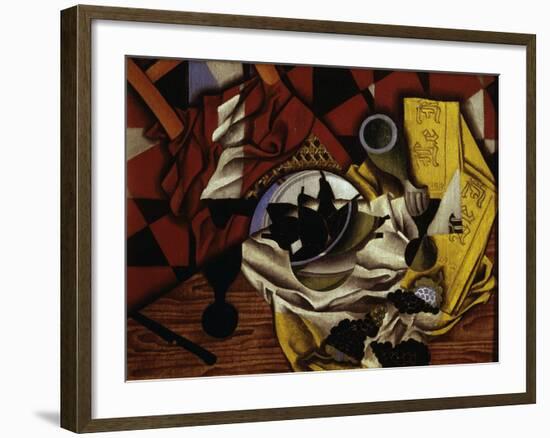 Nature Morte Aux Raisins et Aux Poires (Still Life with Grapes and Pears), 1913-Juan Gris-Framed Giclee Print