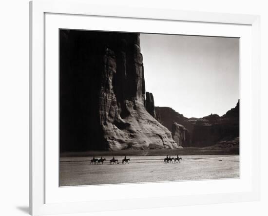 Navajos: Canyon De Chelly, 1904-Edward S^ Curtis-Framed Photographic Print