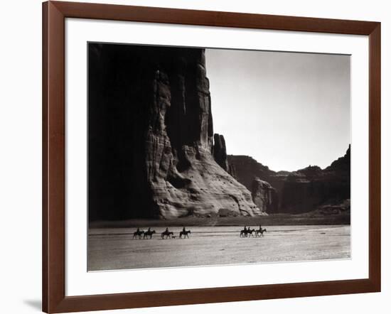 Navajos: Canyon De Chelly, 1904-Edward S^ Curtis-Framed Photographic Print