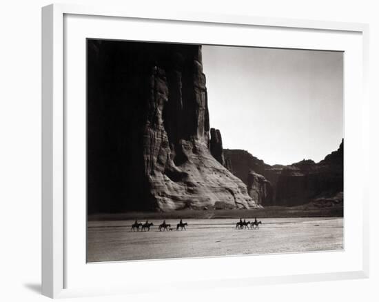 Navajos: Canyon De Chelly, 1904-Edward S^ Curtis-Framed Photographic Print