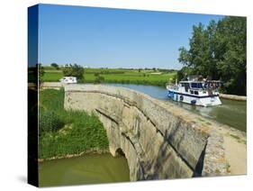 Navigation on Canal du Midi, Repudre Aqueduct, Paraza, Aude, Languedoc Roussillon, France-Tuul-Stretched Canvas