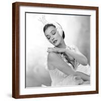 Ne me quitte jamais Never Let me Go by Delmer Daves with Gene Tierney, 1953 (b/w photo)-null-Framed Photo