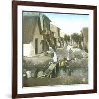 Near Valencia (Spain), Women Washing Laundry in a Street of Cabanal, Circa 1885-1890-Leon, Levy et Fils-Framed Photographic Print