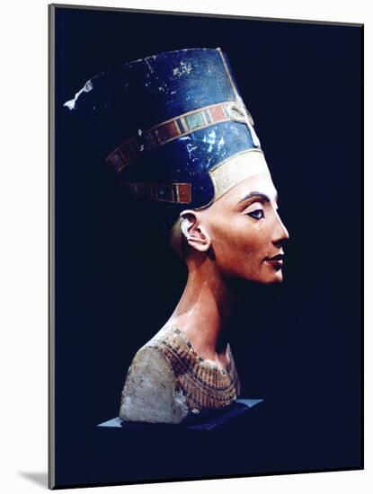 Nefertiti, Egyptian Queen and Consort of Akhenaten, 14th Century Bc-null-Mounted Photographic Print