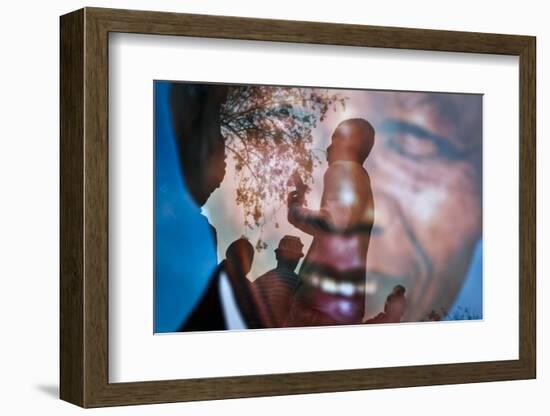 Nelson Mandela-Ben Curtis-Framed Photographic Print