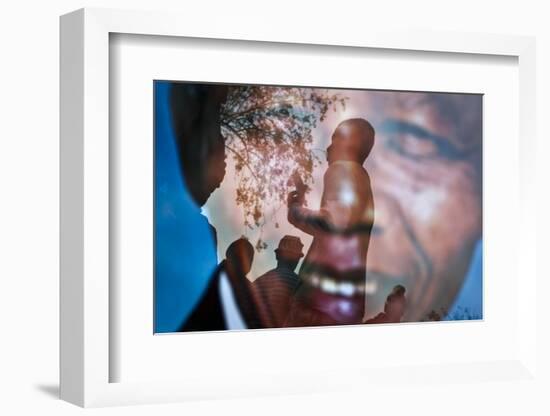 Nelson Mandela-Ben Curtis-Framed Photographic Print