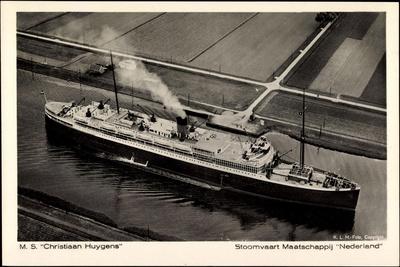 https://imgc.allpostersimages.com/img/posters/netherlands-steamship-dampfer-christiaan-huygens_u-L-POSVRG0.jpg?artPerspective=n