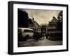 Neubeuern Inn, Straßenansicht, Reisebus, Passagiere-null-Framed Giclee Print