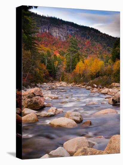 New Hamphire, White Mountains National Forest, USA-Alan Copson-Stretched Canvas